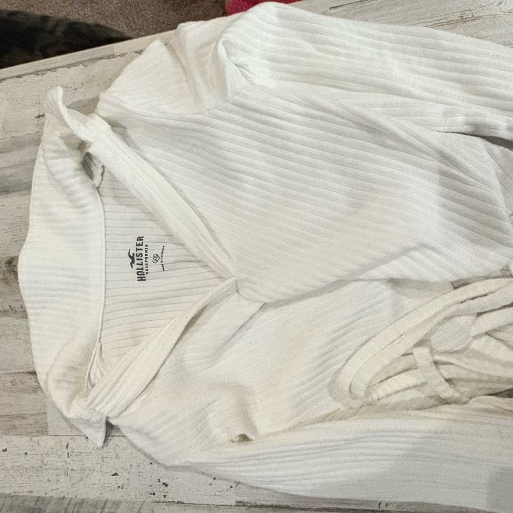 Hollister Ivory Ribbed Knit Top